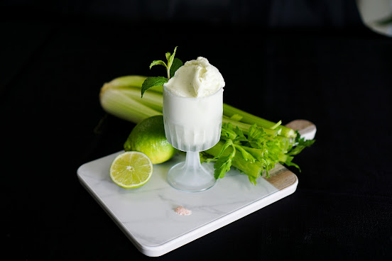 An's Dry Cleaning by null