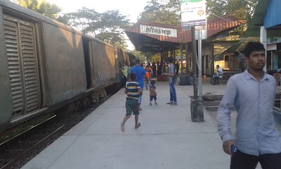 Photos of Daulatganj Railway Station
