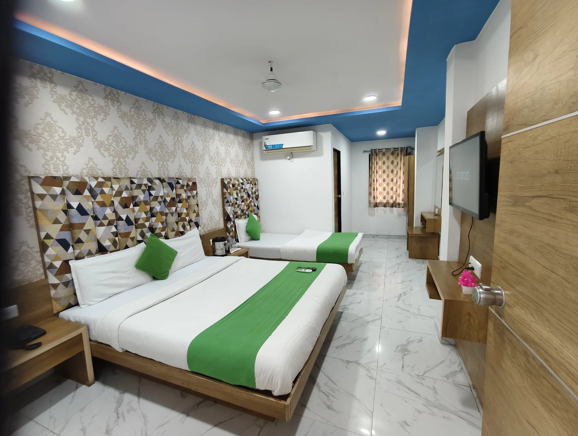hotel radhika guest house