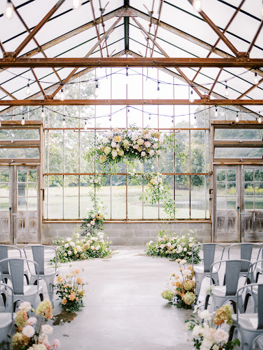 Bear Roots Floral - Columbus Wedding and Event Florist - Thumbnail