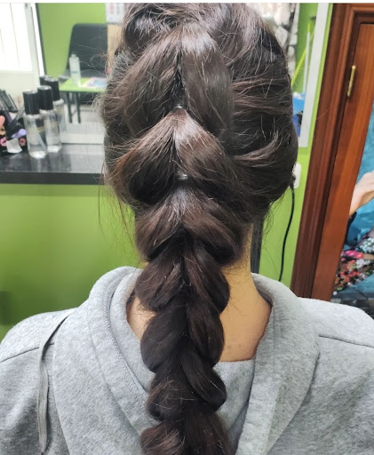 Peluquería Y Estetica Paula