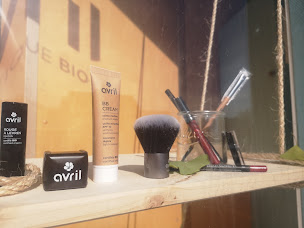 Photo n°3 de Pharmacie du Chien blanc à Bruay-la-Buissière (Parapharmacie)