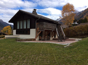 Photo n°2 de Montoy charpente menuiserie à Sallanches (Charpentier)