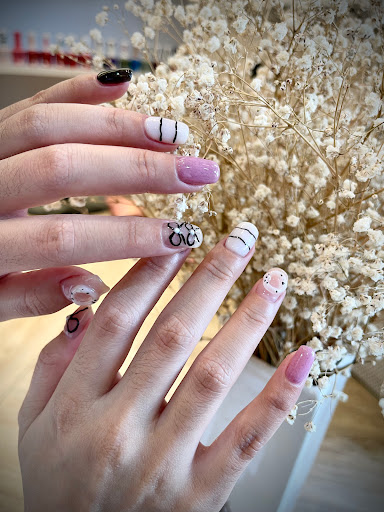 Hi Smile美甲工作室評價、價格、網友推薦資訊 - 專業美甲與細心服務