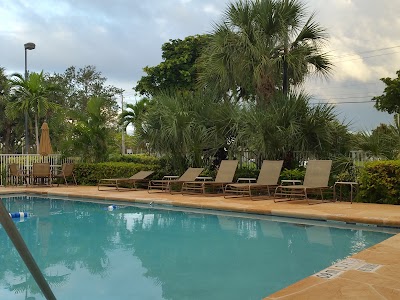 Photos of Holiday Inn Express & Suites Ft Lauderdale N - Exec Airport