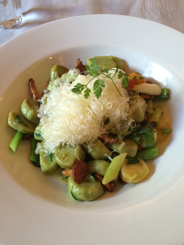 HUGO Wine & Dine