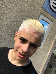 Photo n°9 de Wilfried et sonia coiffure And Barber Shop à Villemur-sur-Tarn (Barbier)