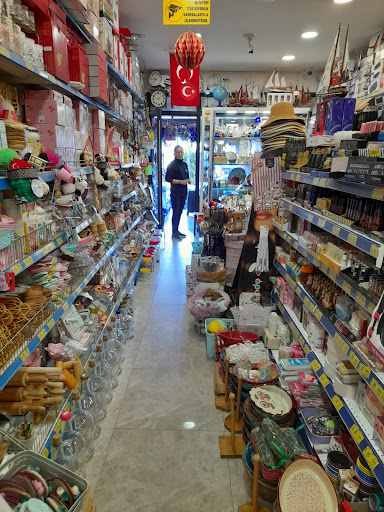 YALIKAVAK AVM GİMARSEPET AVM UCUZLUK İNDİRİM MAĞAZASI