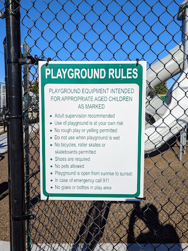 Little Lucy Playground - Thumbnail
