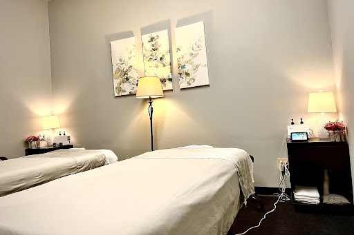 Ivy Massage - Thumbnail