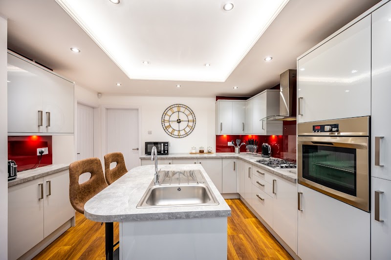 Manchester Short Stays - Old Trafford photo 3