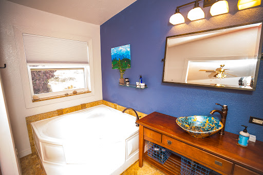 Sunny Southwest Cottage - Thumbnail