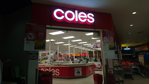 Coles Wanniassa Logo