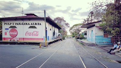 Photos of Estaci&oacute;n de Tren Turr&uacute;cares