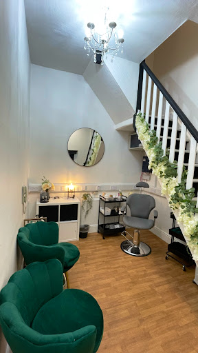 Chic Beautè by Emma