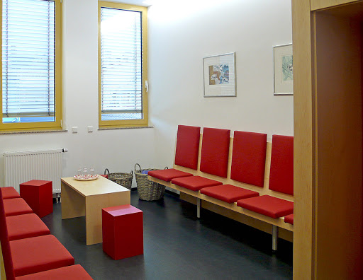 Hautarzt Priv. Doz. Dr. med. habil C.G. Schirren, Darmstadt - Thumbnail