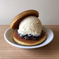 どらやき米倉商店 (Dorayaki Yonekura Shouten)