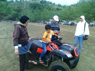 Photos of Pantai Mbayem