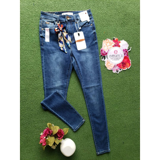 EVINUMS STYLE - Visual