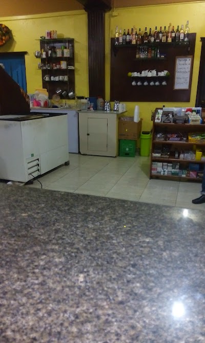 Photos of Cafeteria Dino's