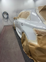 Photo n°1 de CARROSSERIE PESCALUNE à Lunel (Service de réparation de pare-brise)