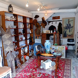 Photo n°2 de Esprit Brocante Services à Pont-Aven (Magasin d'antiquités)