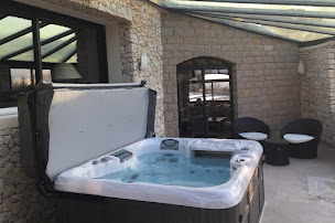 Photo n°6 de Sundance Spas Bordeaux à Saint-Jean-d'Illac (Magasin de spa)