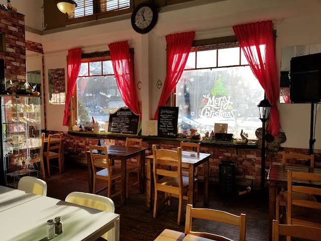 Dwarf no Cachette Cafe & Gift