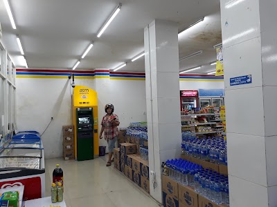 Photos of Indomaret Sam Ratulangi 451
