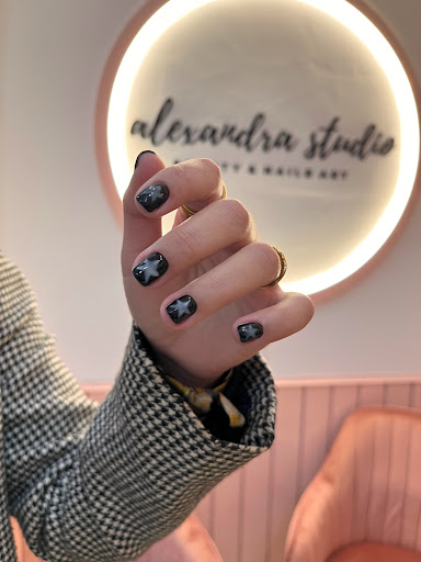 Alexandra Studio - Thumbnail