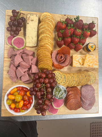 Table on 10th by null