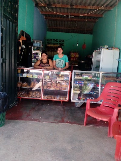 Photos of VIVERES NELCY