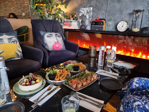 Mayhill's - Visual
