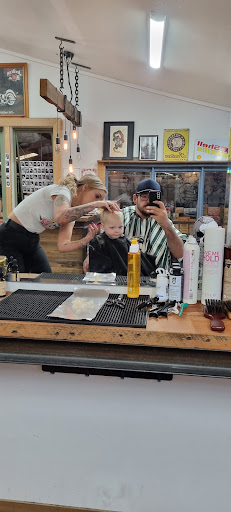 Dagger and Rose Barbershop - Thumbnail
