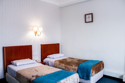 Photos of Parsa Hotel