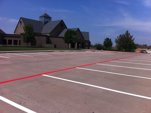 CW Pressure Wash & Parking Lot Striping - Thumbnail