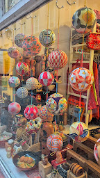 Photo n°24 de Tanpopo - brocante japonaise & kimono à Strasbourg (Magasin d'articles d'occasion)