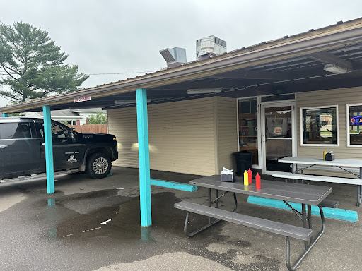 Custer's Root Beer Stand - Visual