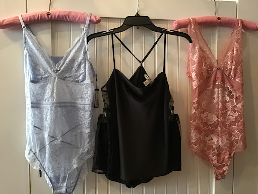 Lulu's Lingerie - Thumbnail