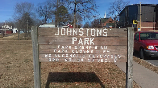 Johnstons Park - Visual