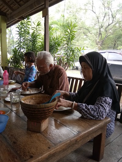 Photos of Pondok Baselo Lubuk Idai