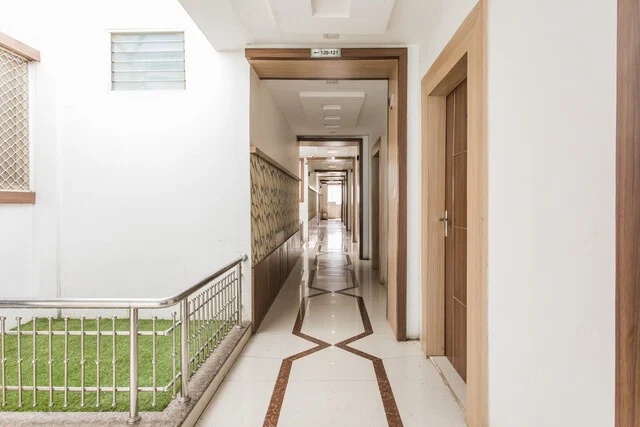 OYO Manaal Hotel And Restaurant