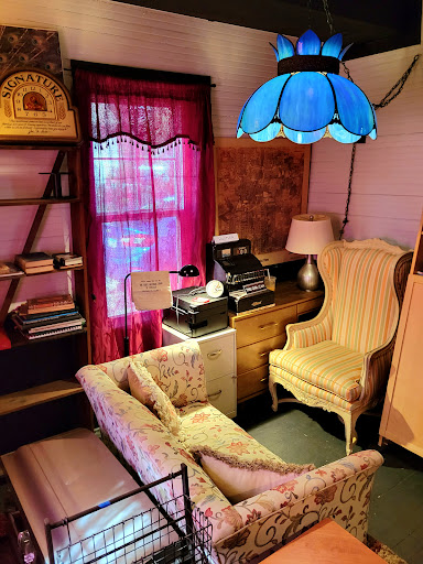 Dan's Guest Room -- A Facebook Marketplace Shop