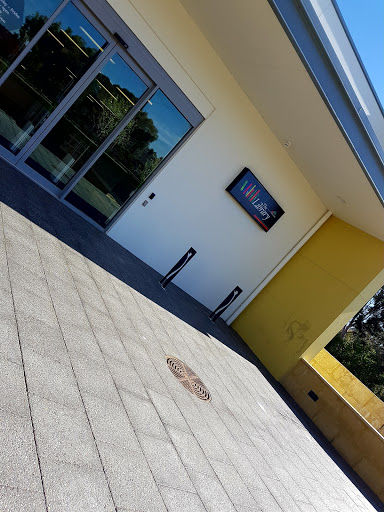 Kelmscott Public Library - Thumbnail