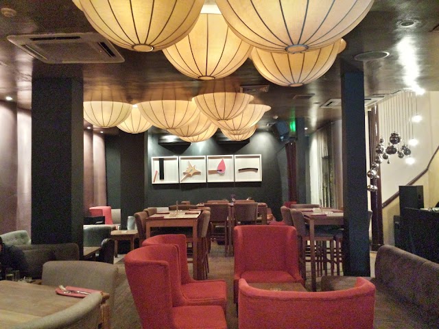 Xu Restaurant Lounge