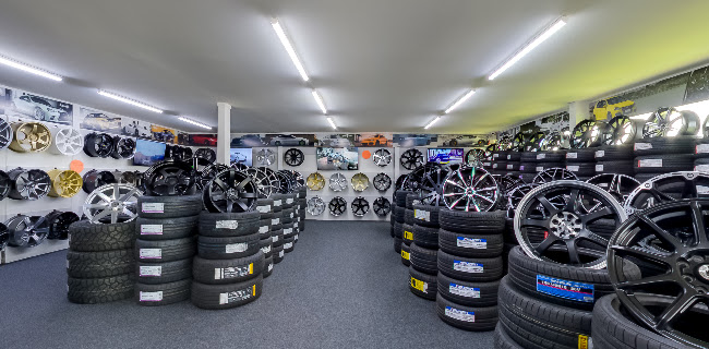 Mag & Turbo Tyre & Service Centre, Mt Wellington Open Times