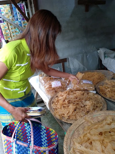 Photos of night market food stalls