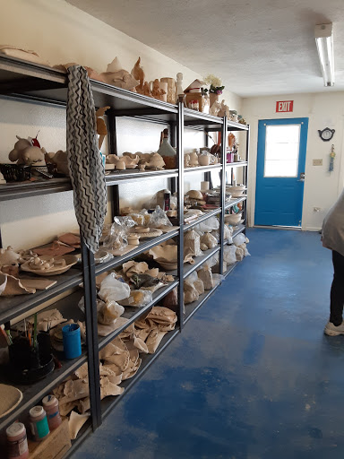 Cheryl's Clay-Play Ceramic Art Studio - Thumbnail