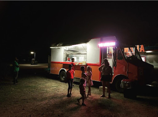 Dominican urban food truck - Thumbnail