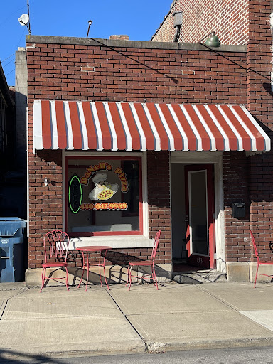 DaNell's Pizza - Visual